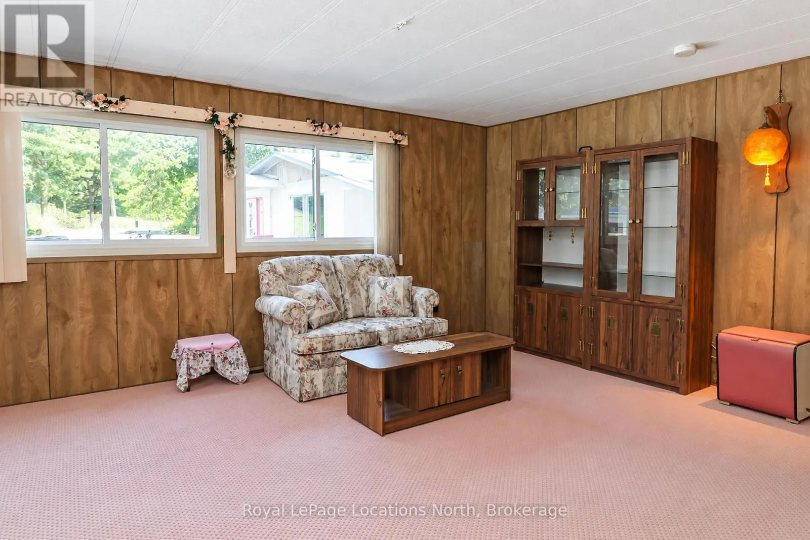 16 SINCLAIR AVENUE S