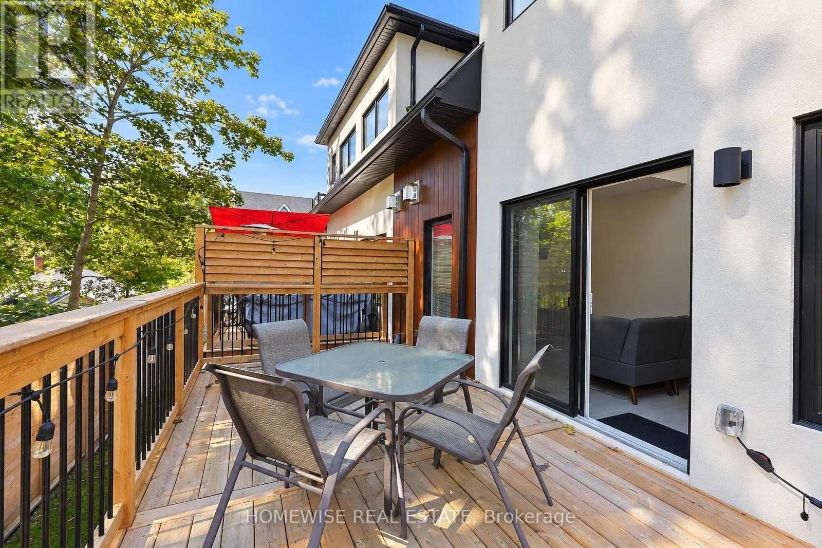 33 RUBY CRESCENT