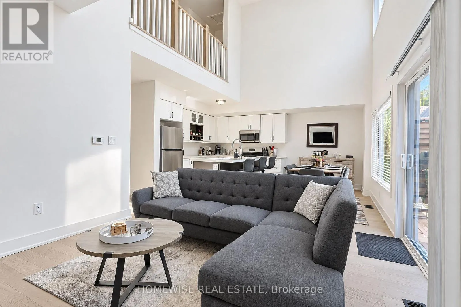 33 RUBY CRESCENT