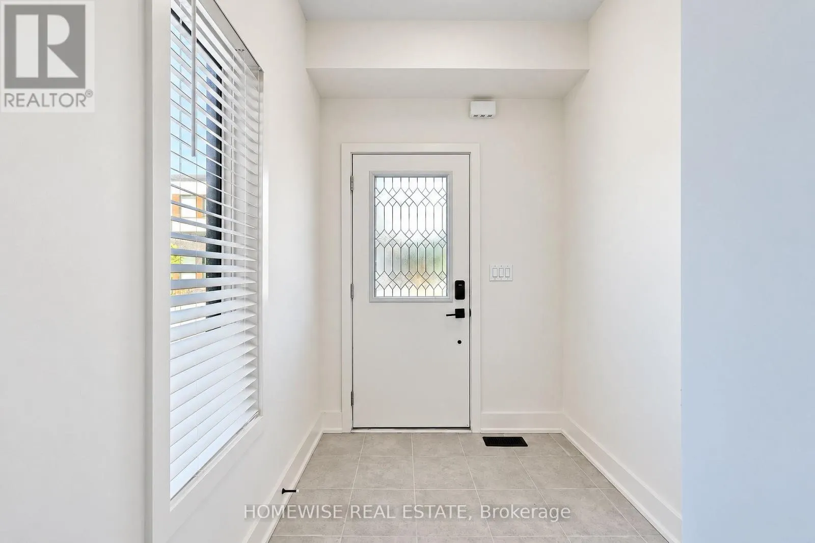 33 RUBY CRESCENT