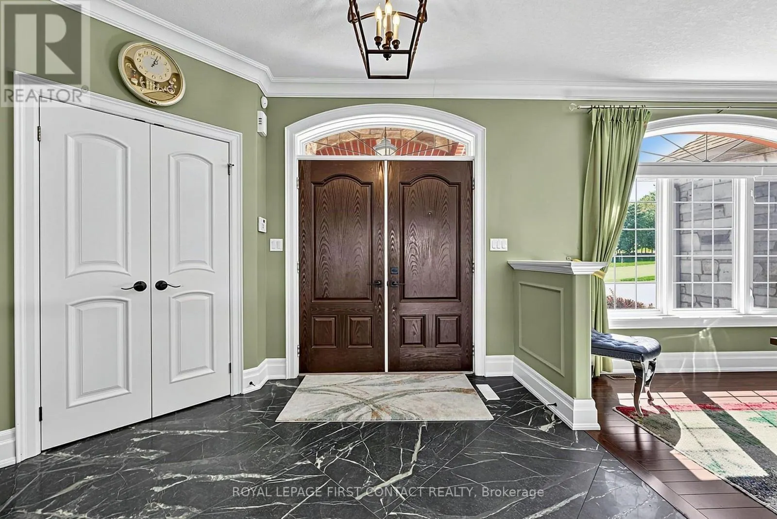 35 WENDAT TRAIL
