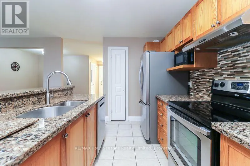 101 - 435 WALNUT STREET #101