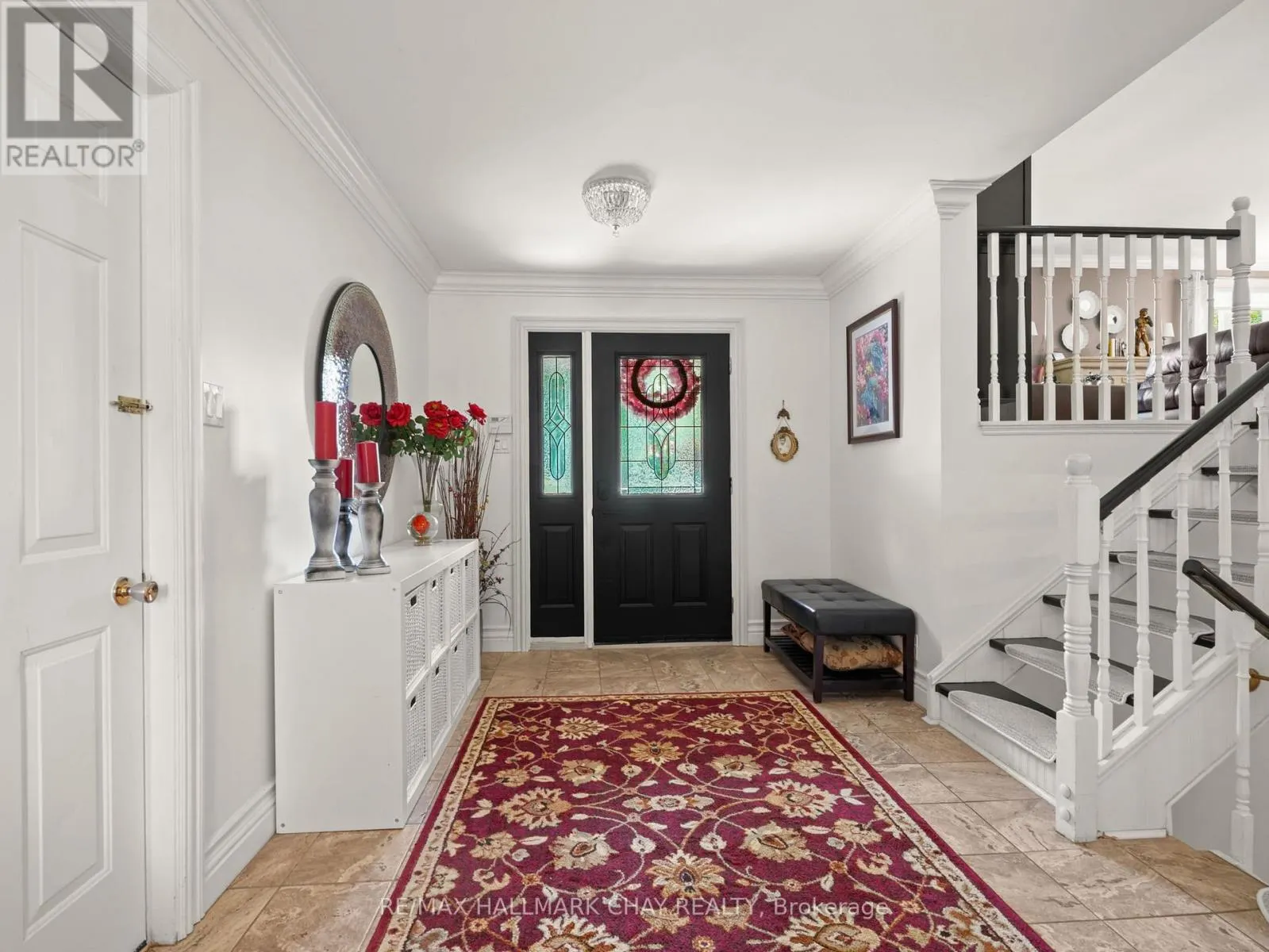20 DOWNER CRESCENT