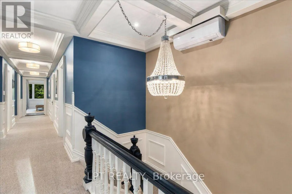 529 SAINT MARIE STREET