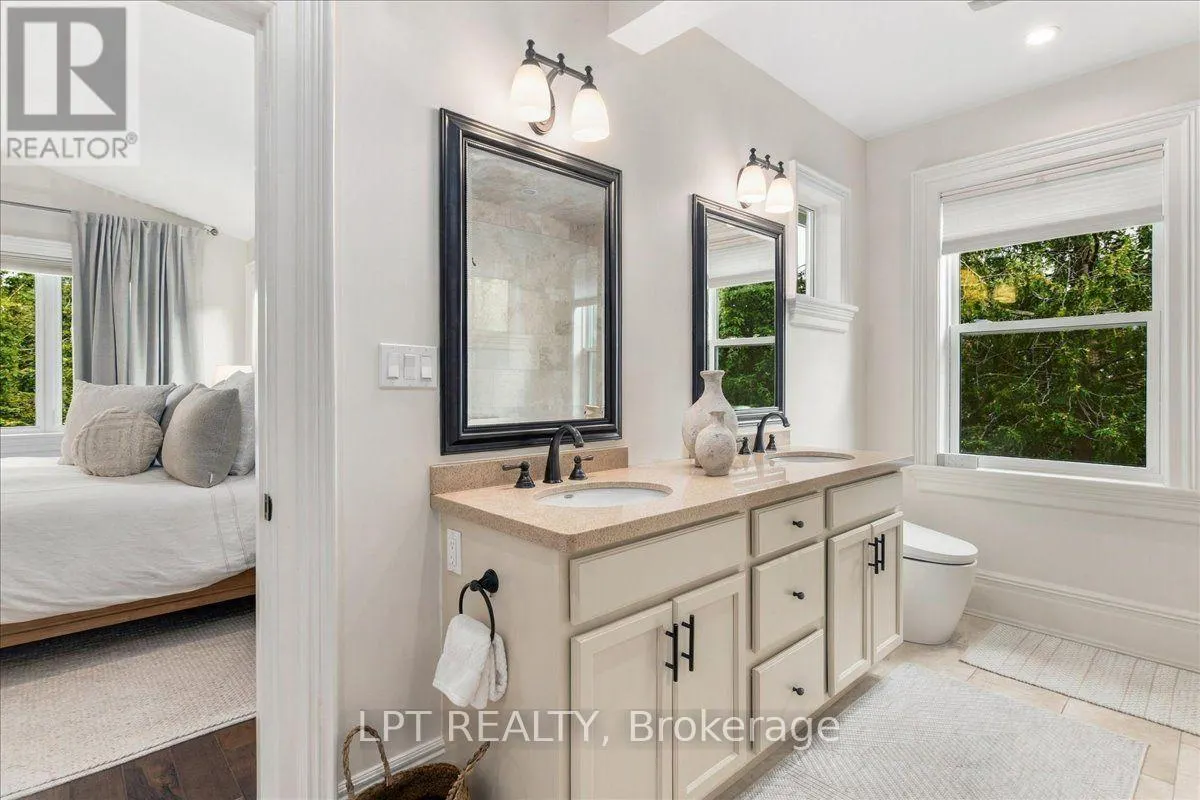 529 SAINT MARIE STREET