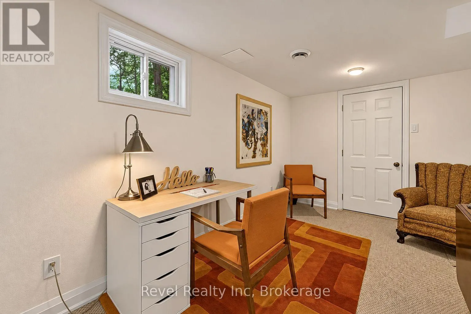 33 GREENWOOD DRIVE