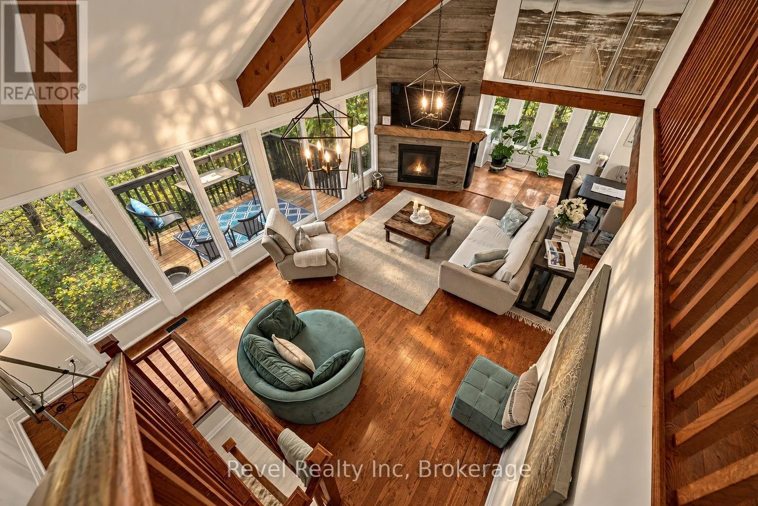 33 GREENWOOD DRIVE
