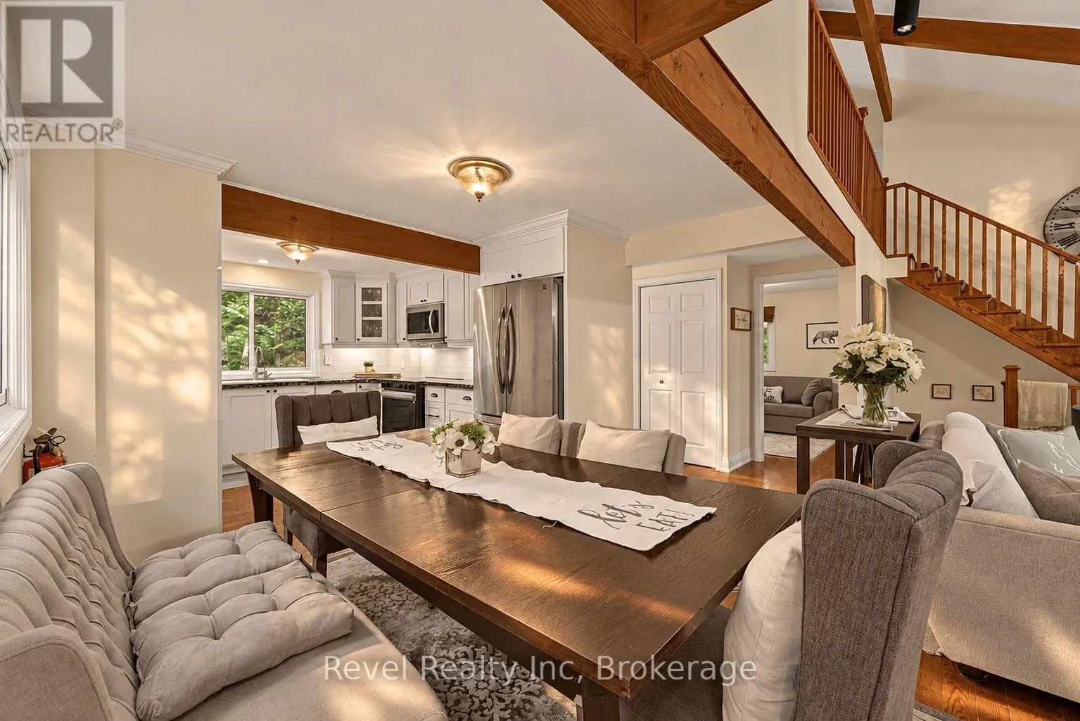 33 GREENWOOD DRIVE
