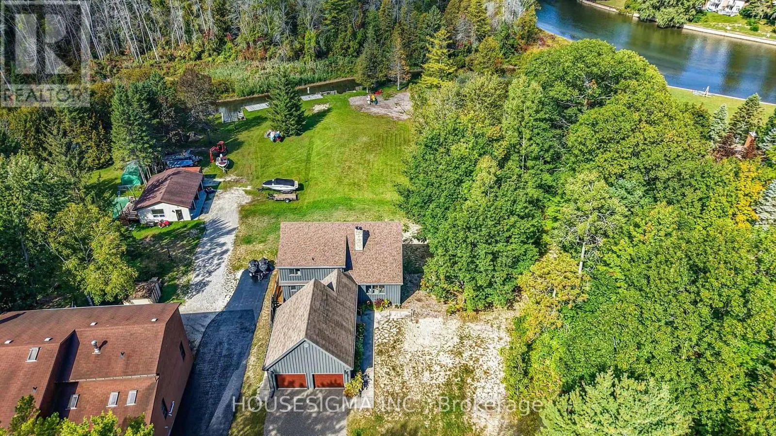 66 ISLANDVIEW CRESCENT
