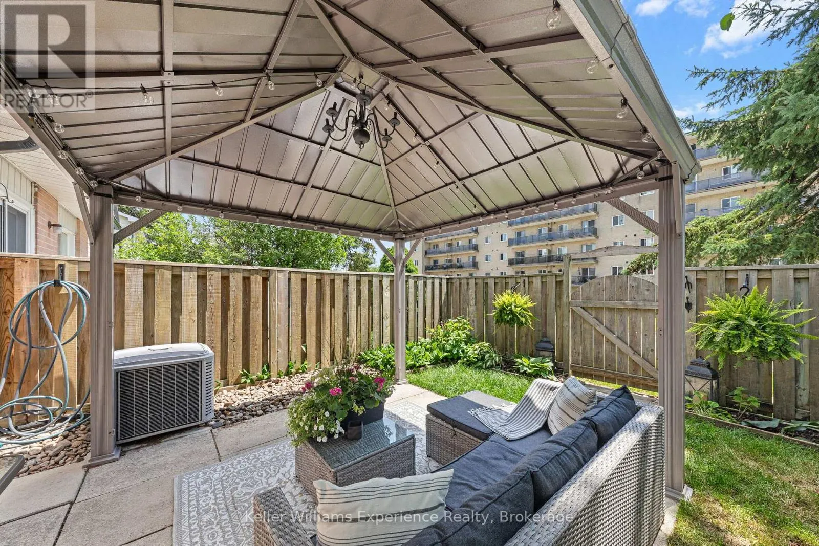 23 - 2 BERNICK DRIVE #23