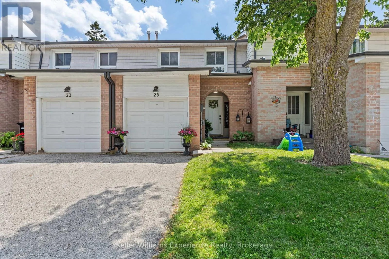 23 - 2 BERNICK DRIVE #23