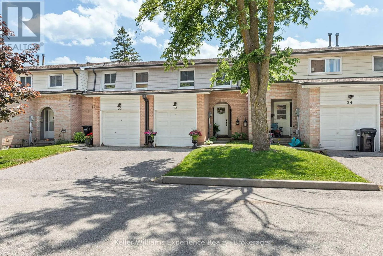 23 - 2 BERNICK DRIVE #23
