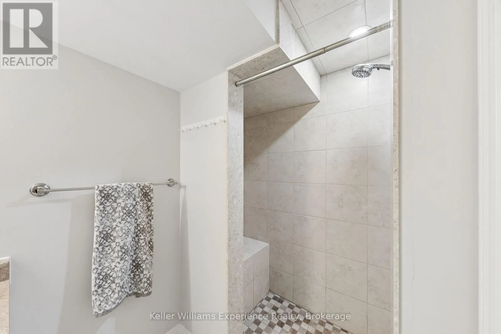 23 - 2 BERNICK DRIVE #23