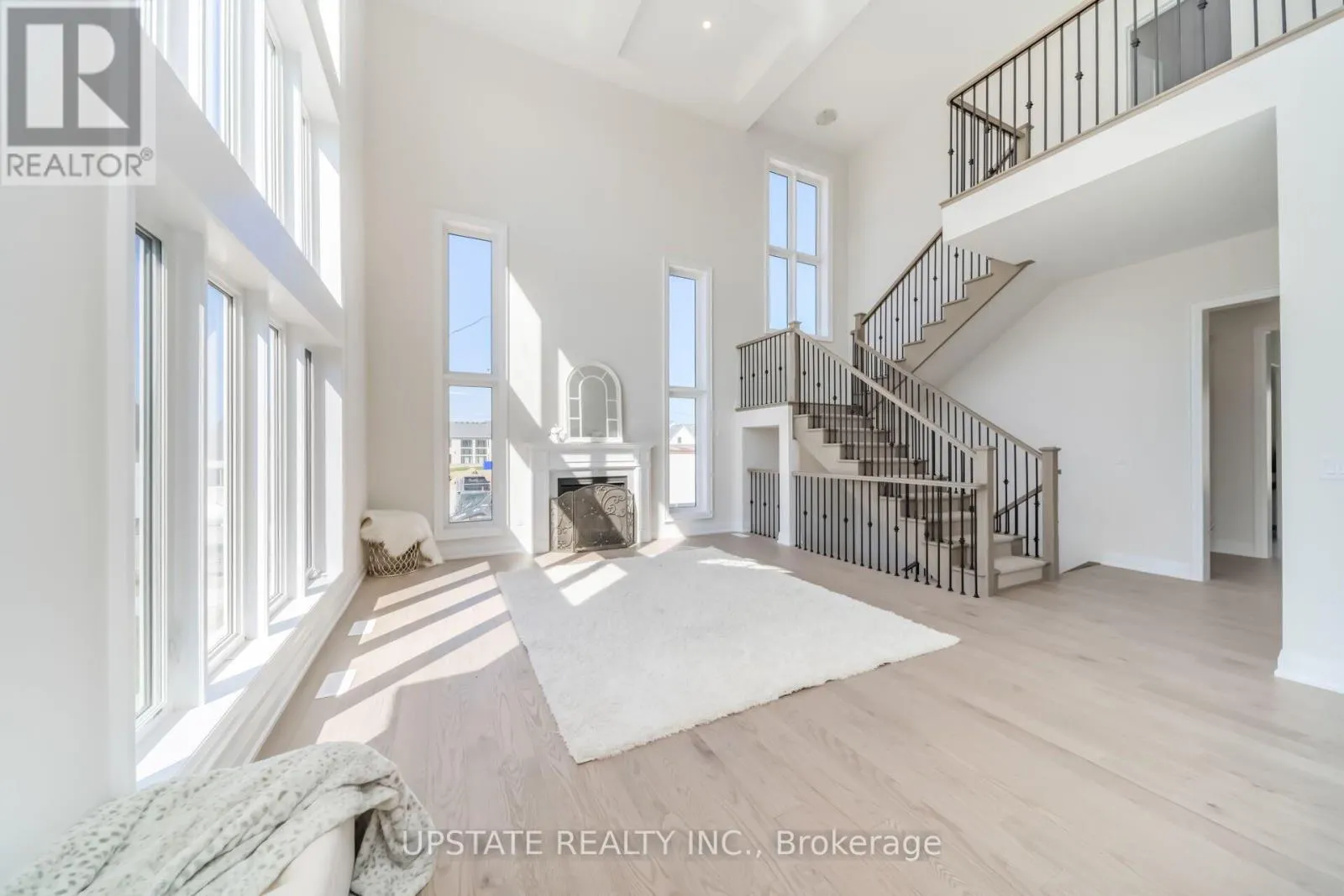 21 PEARSALL PLACE