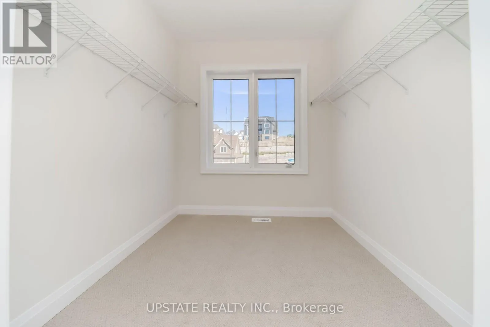 21 PEARSALL PLACE