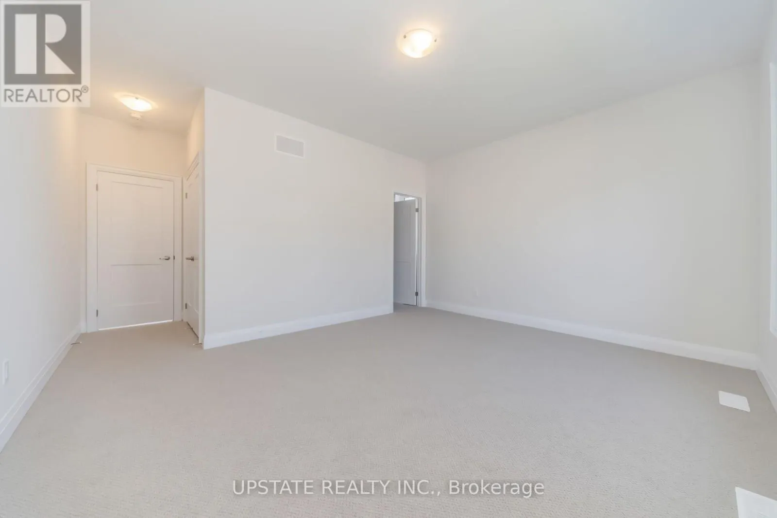 21 PEARSALL PLACE