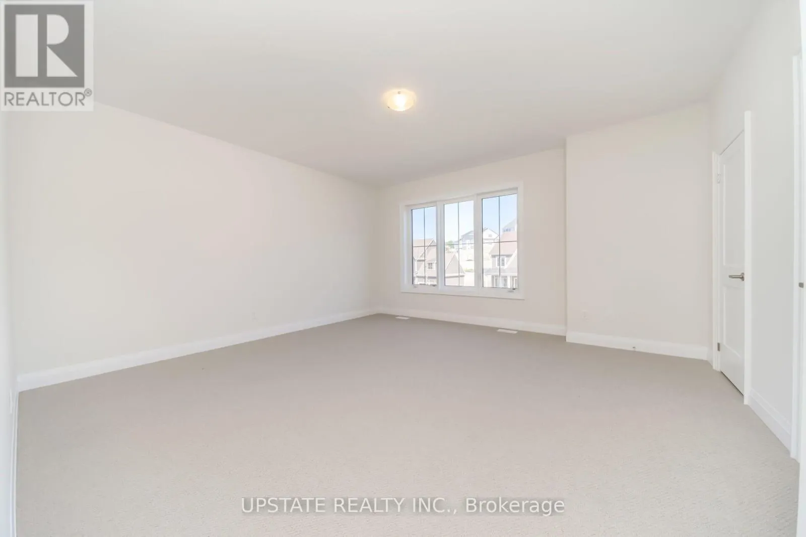21 PEARSALL PLACE