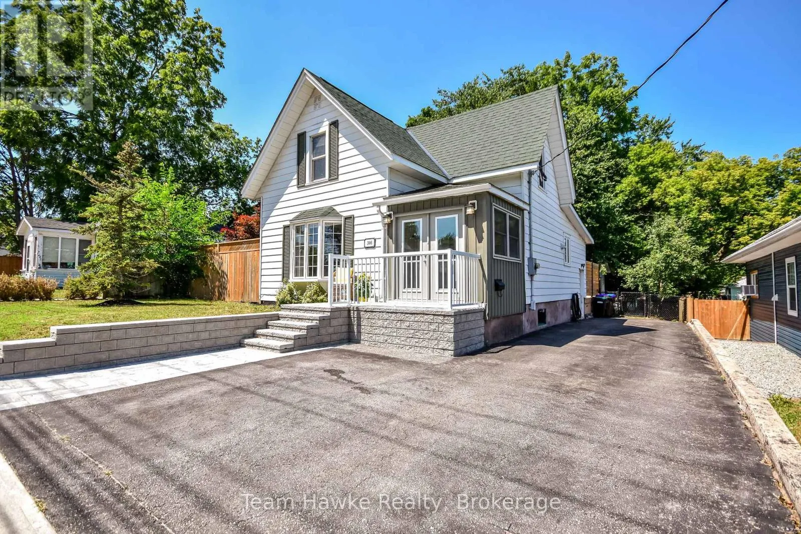 346 YONGE STREET