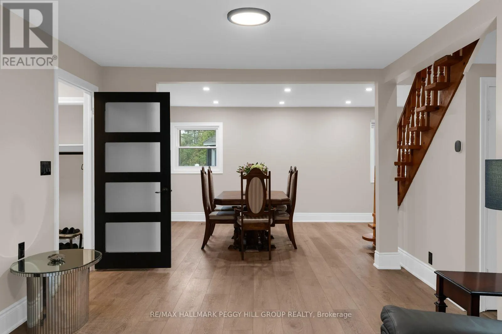 1387 OLD BARRIE ROAD W