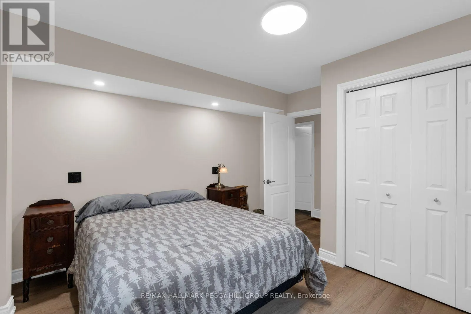 1387 OLD BARRIE ROAD W