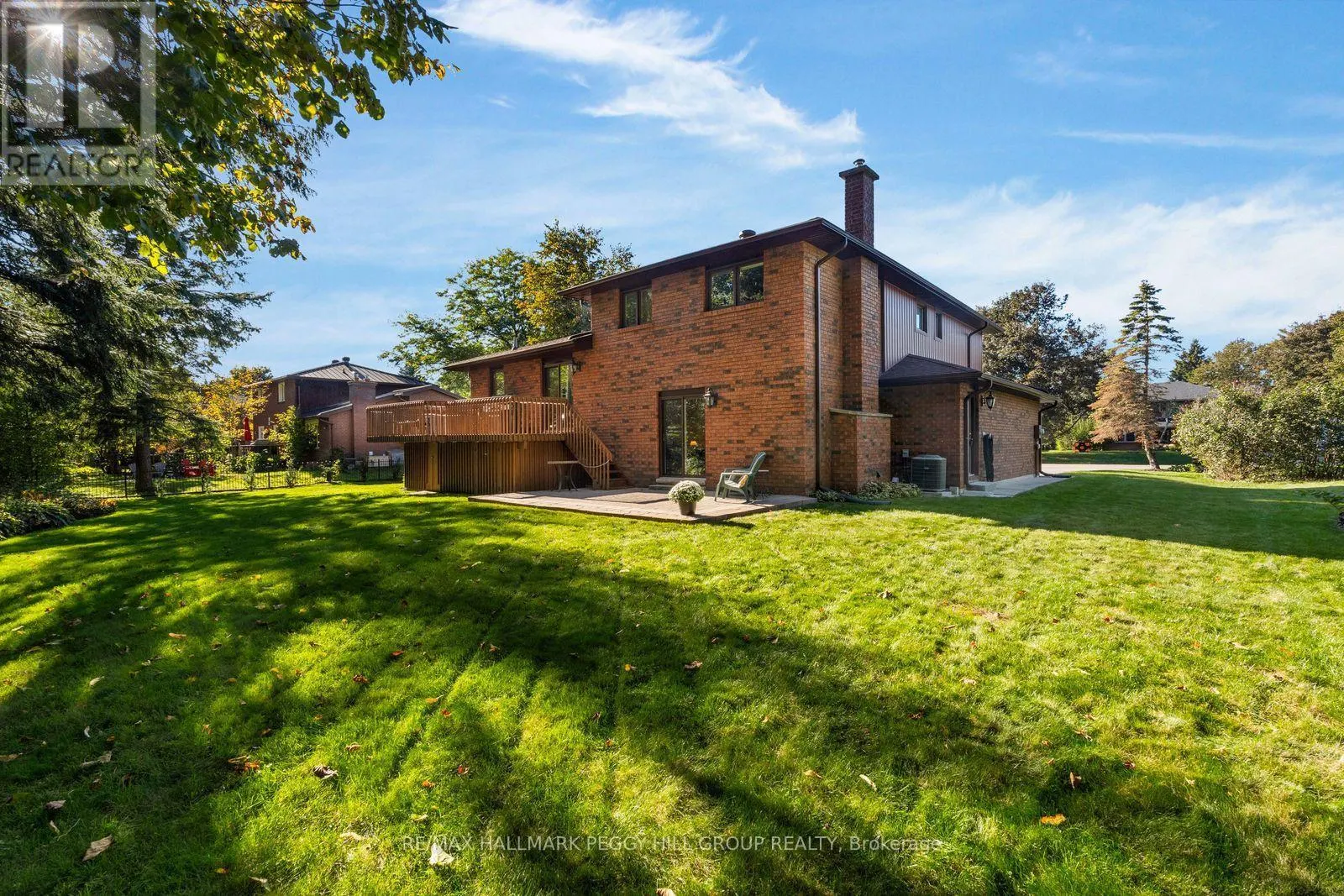 17 HOLLOWAY LANE