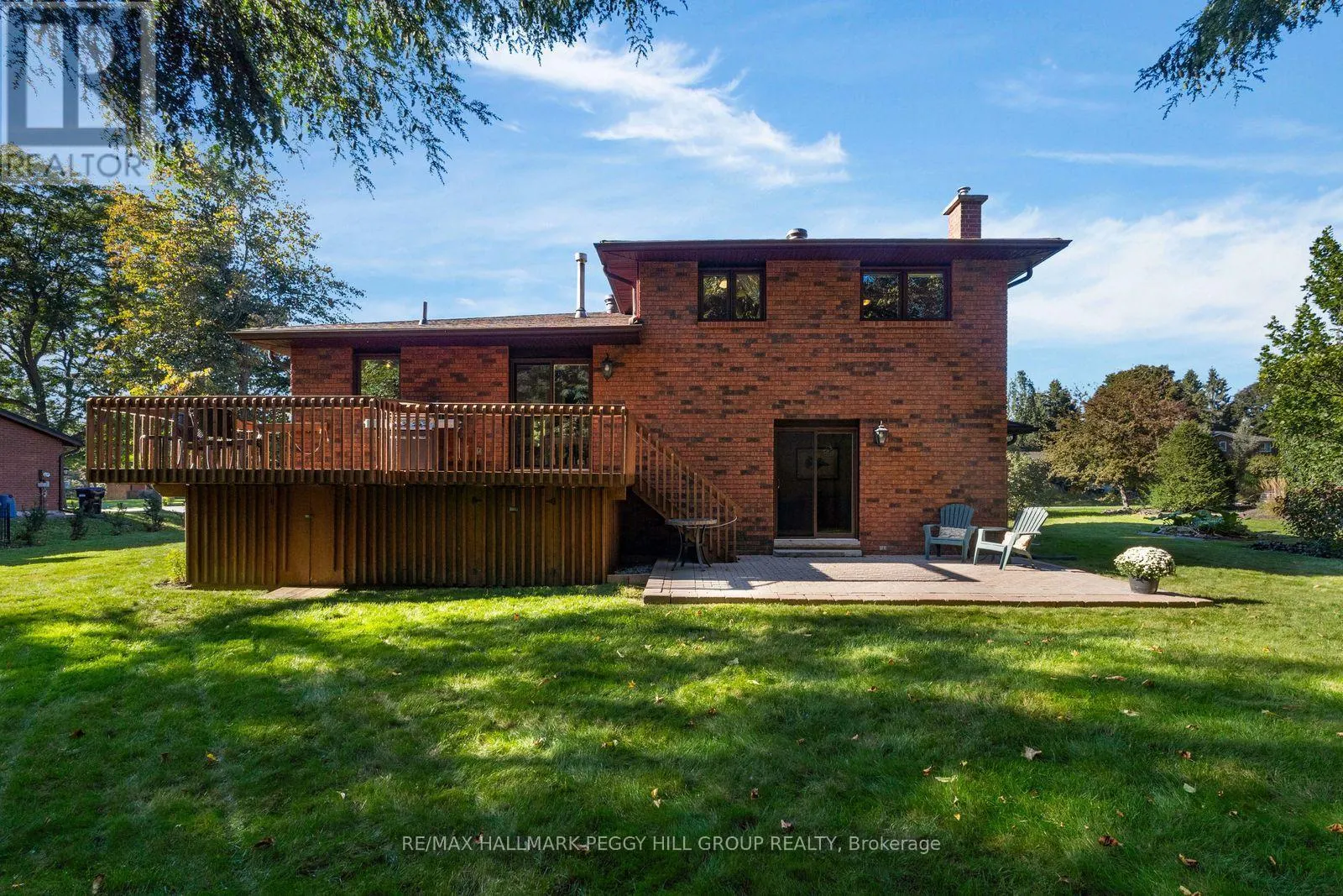 17 HOLLOWAY LANE