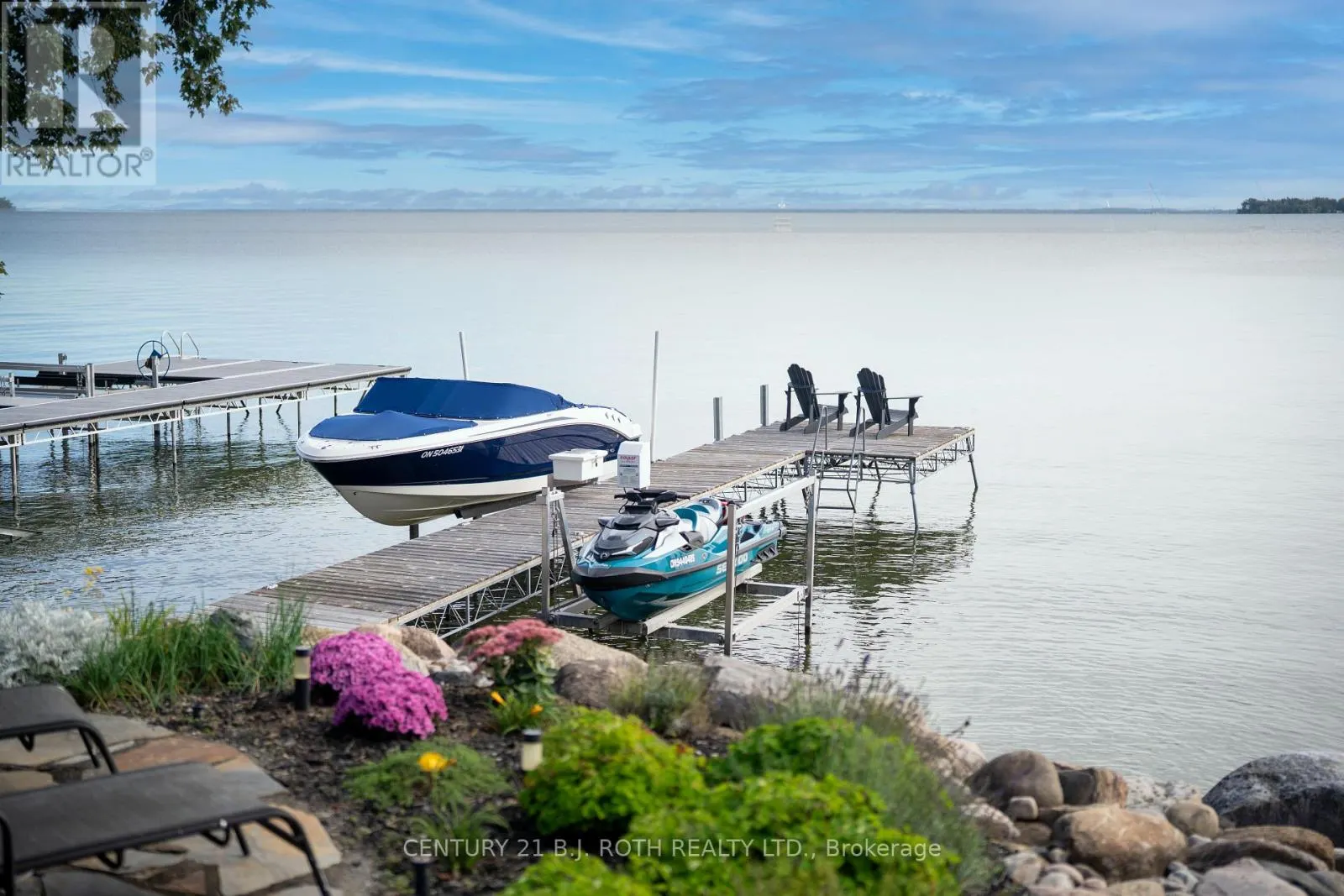 247 LAKESHORE ROAD W