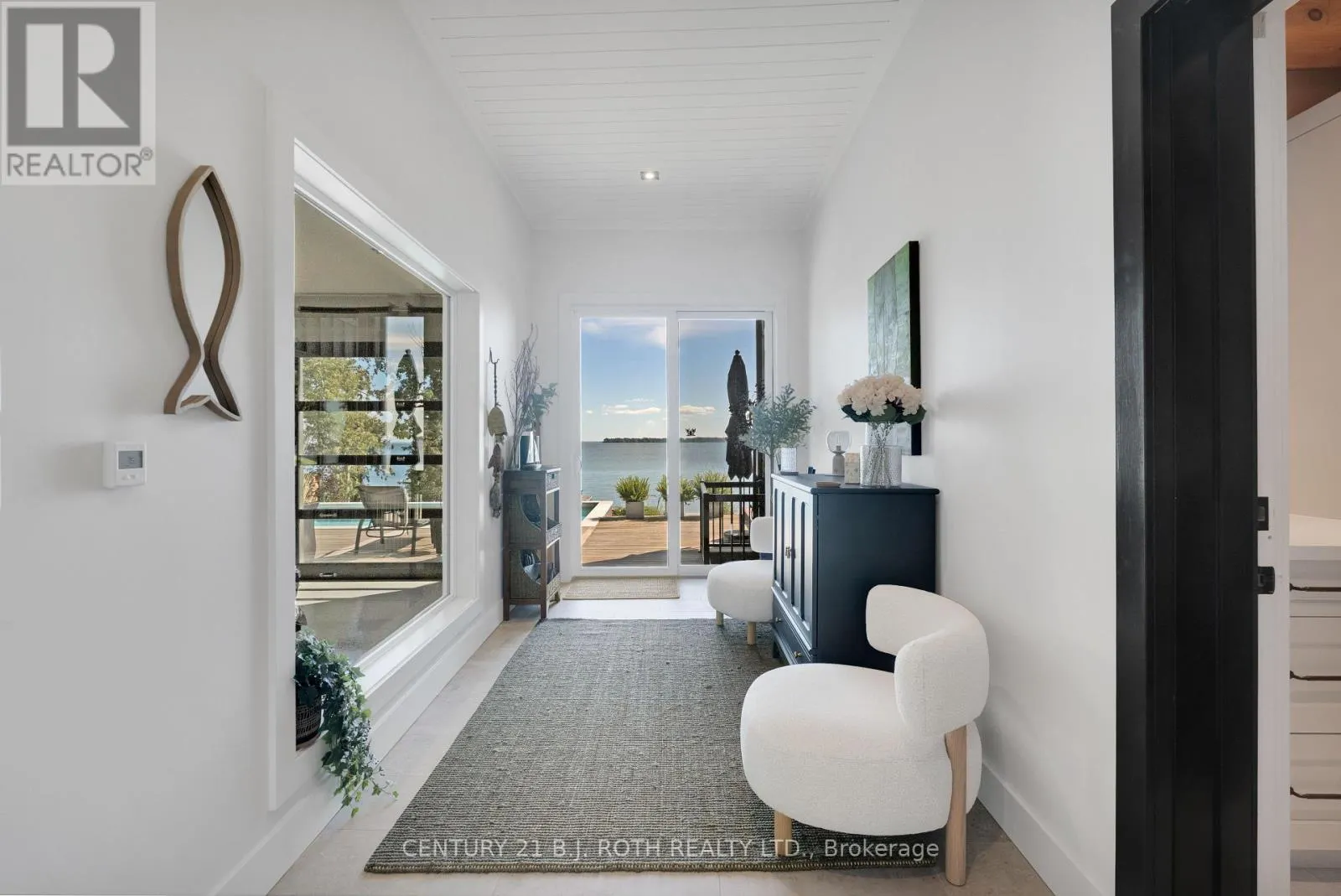 247 LAKESHORE ROAD W
