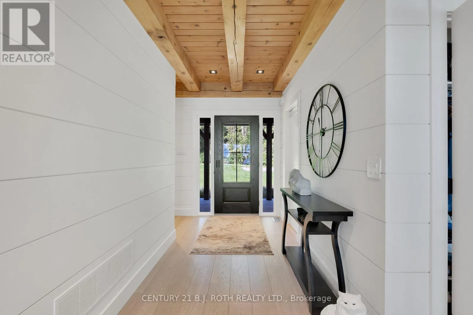 247 LAKESHORE ROAD W
