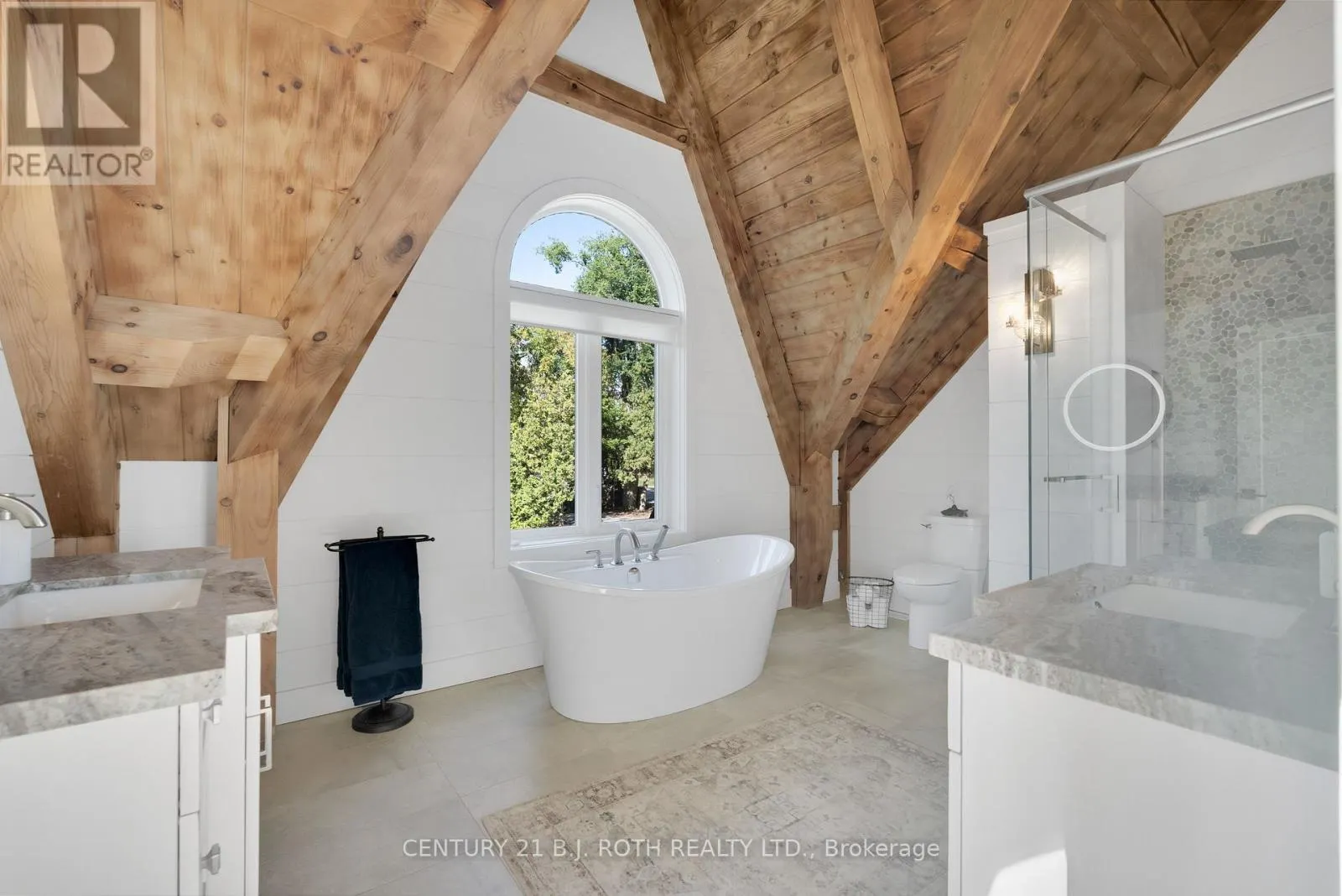 247 LAKESHORE ROAD W