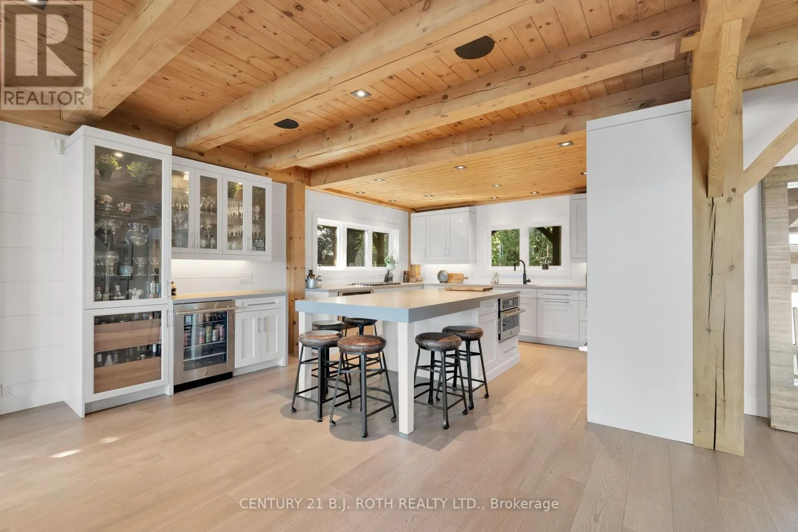 247 LAKESHORE ROAD W