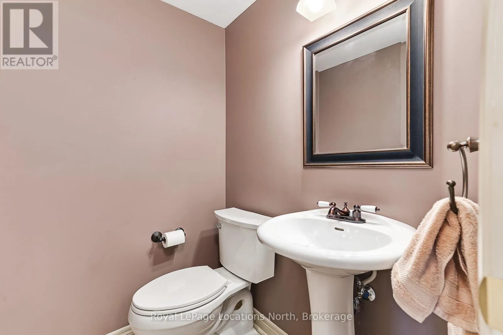 27 - 13 RAGLAN STREET #27