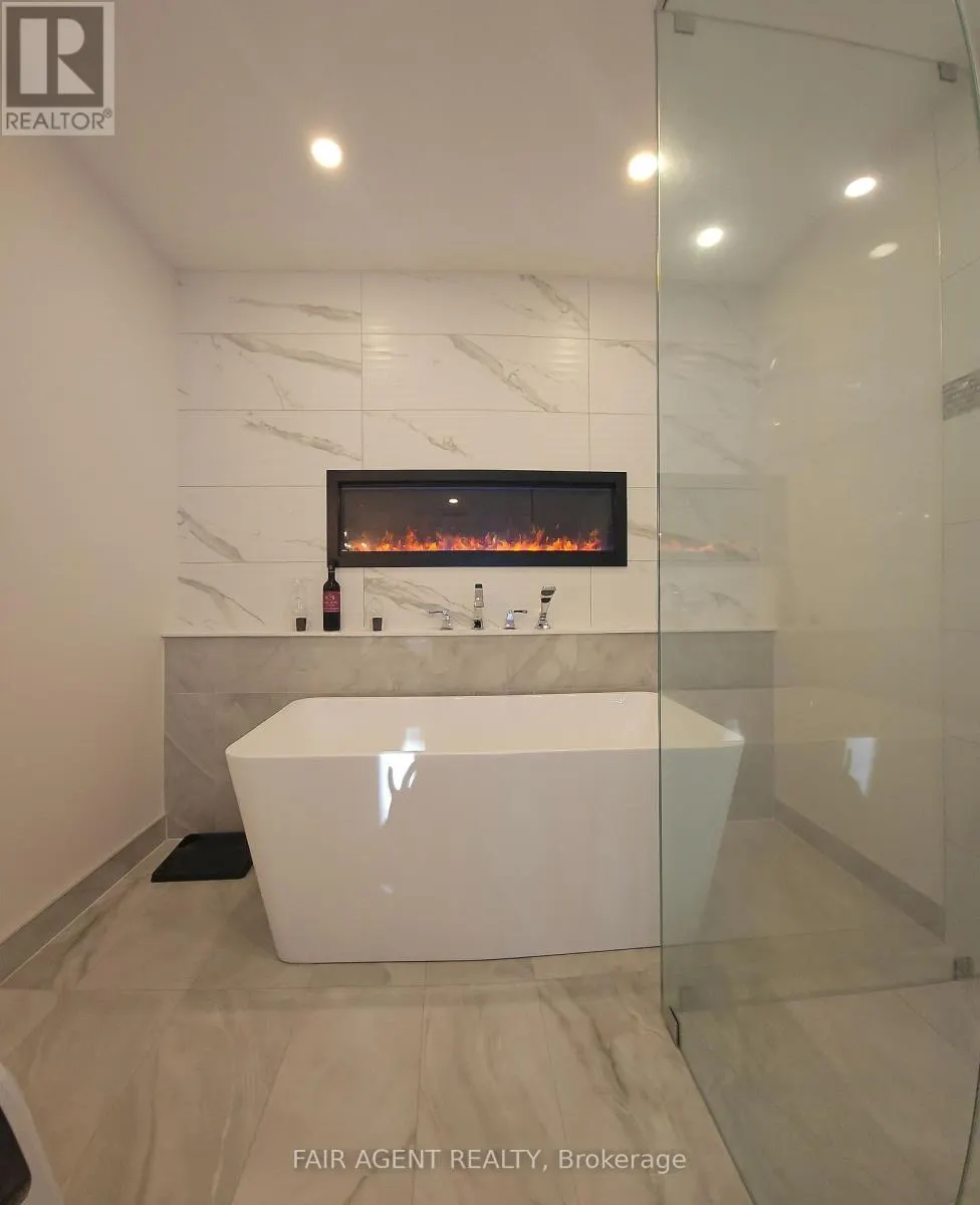 128 MELROSE AVENUE