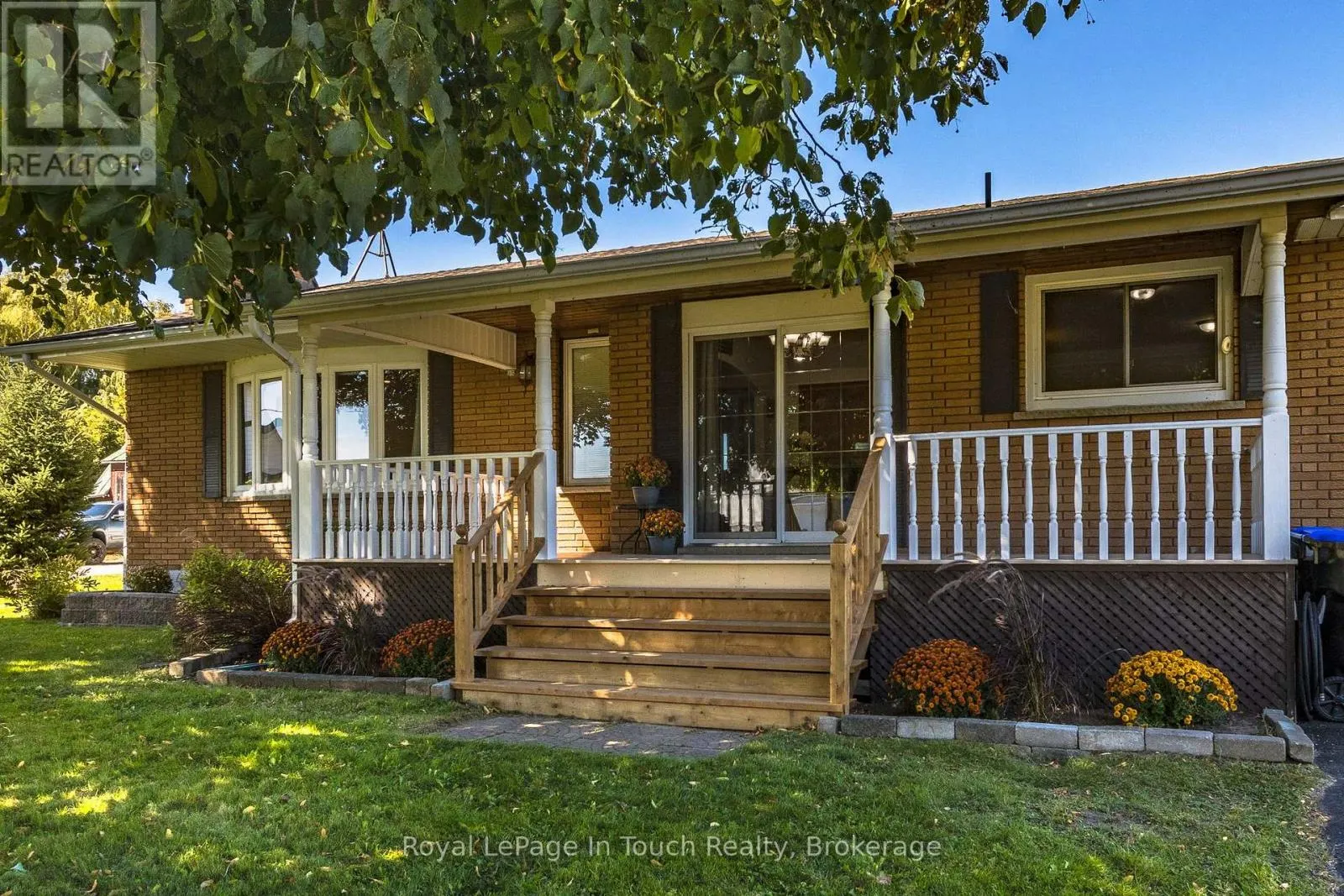 288 LAFONTAINE ROAD W