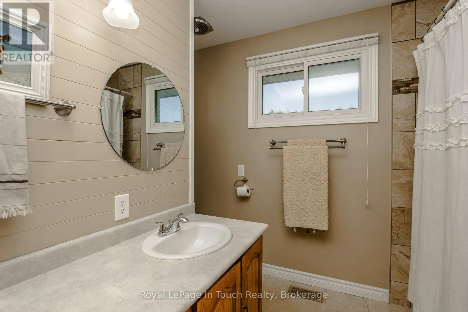 288 LAFONTAINE ROAD W