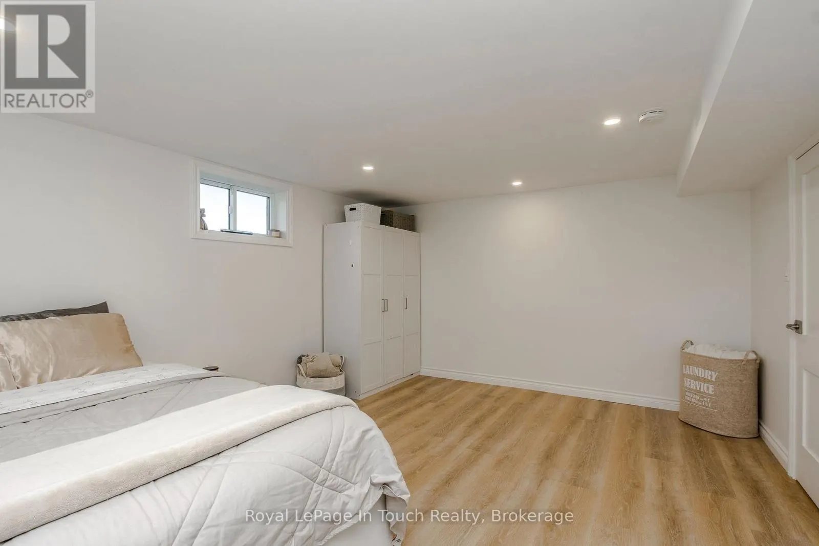 288 LAFONTAINE ROAD W