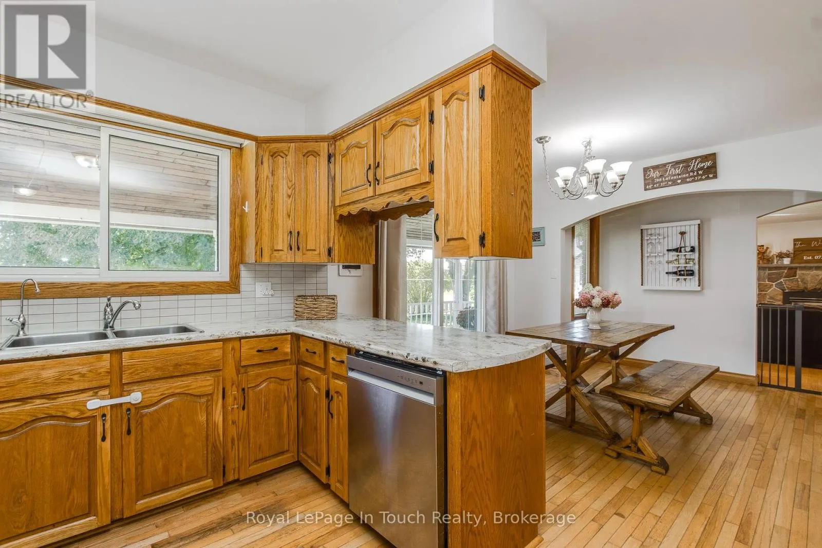 288 LAFONTAINE ROAD W