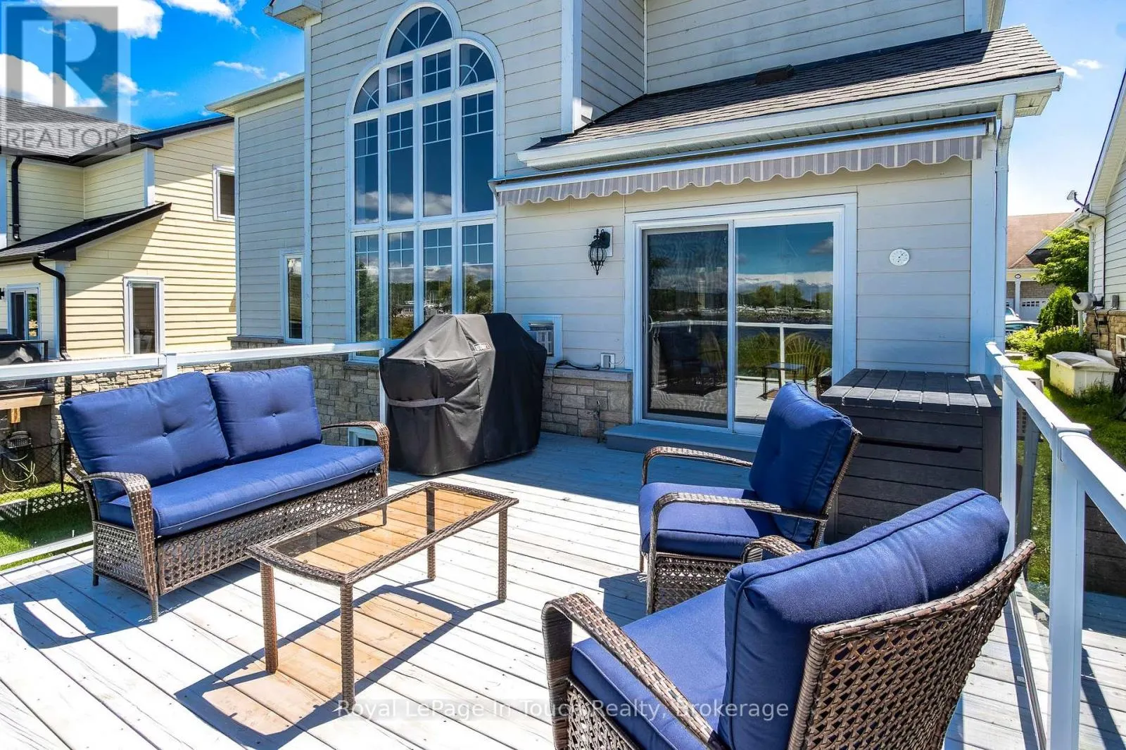 14 RIVERWALK PLACE