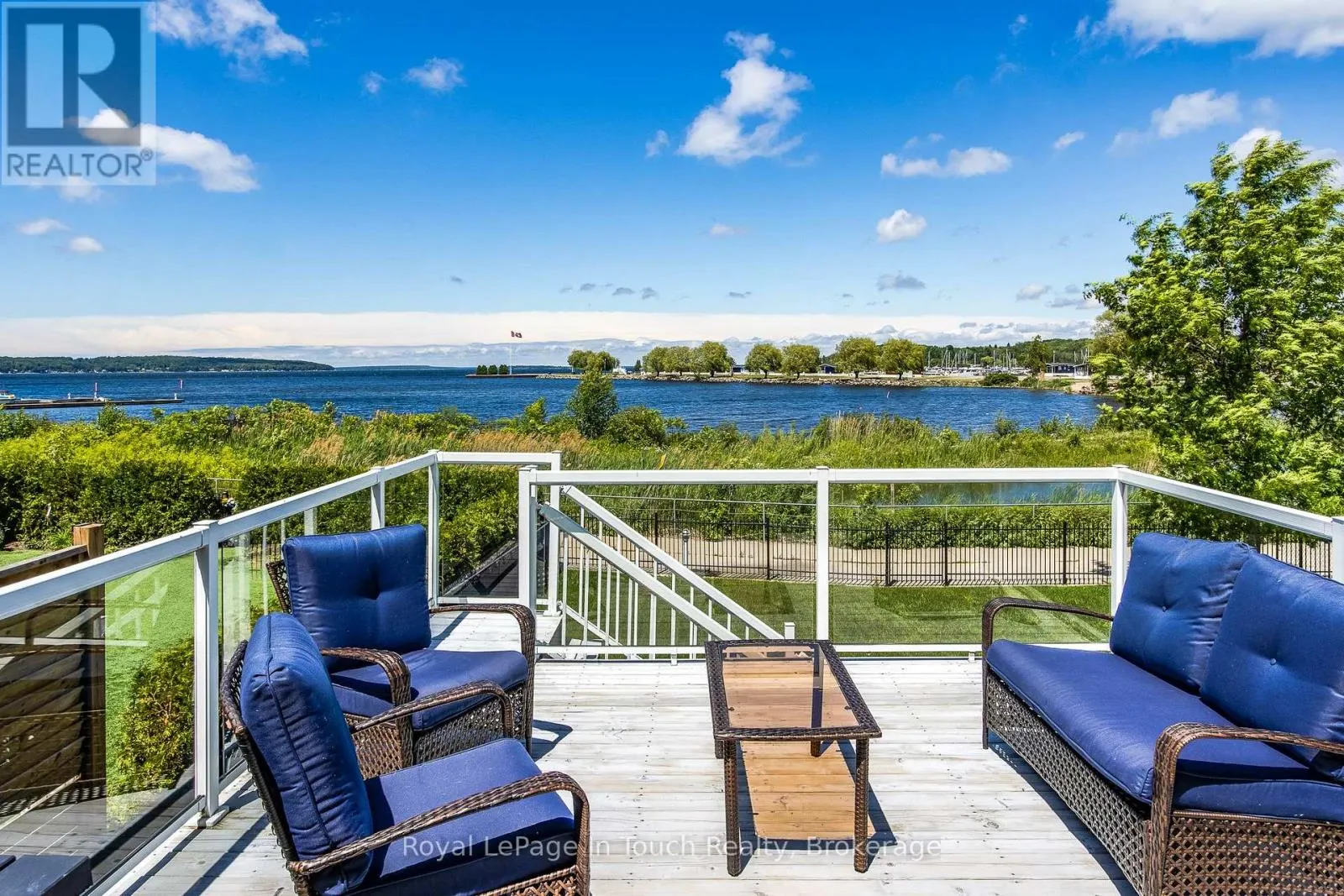 14 RIVERWALK PLACE