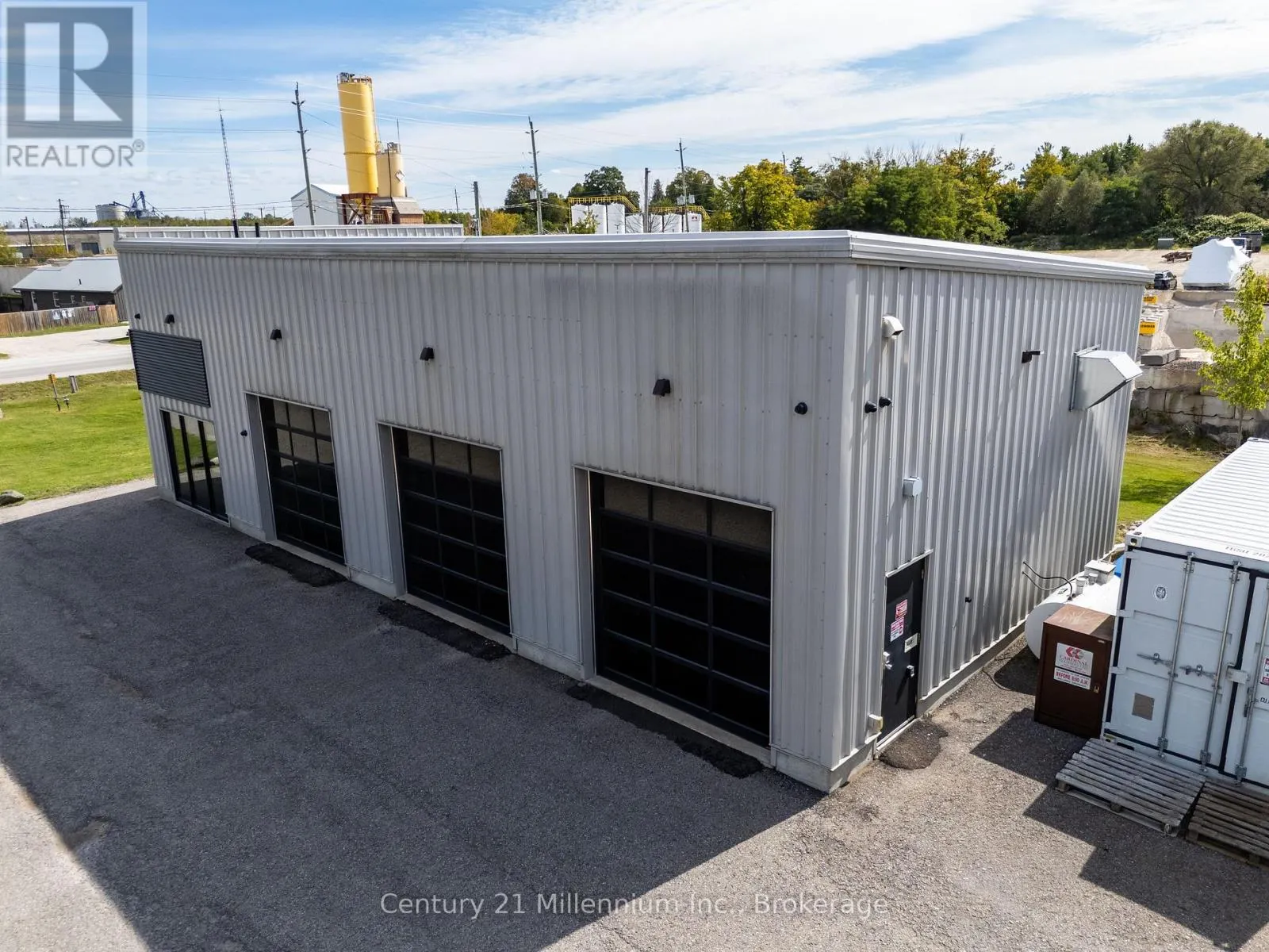 370 RAGLAN STREET