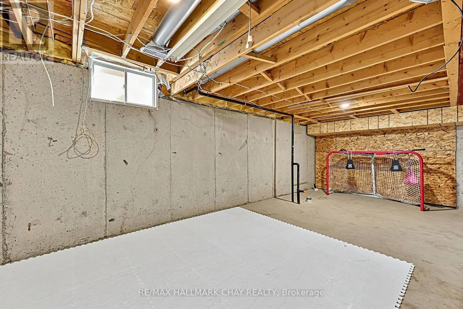 121 TAYLOR DRIVE