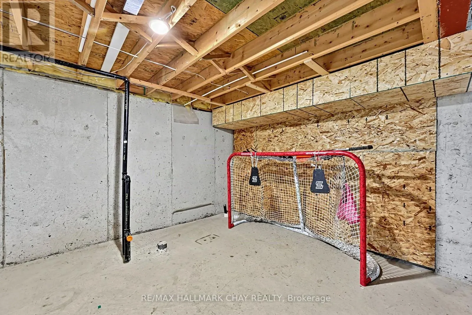 121 TAYLOR DRIVE