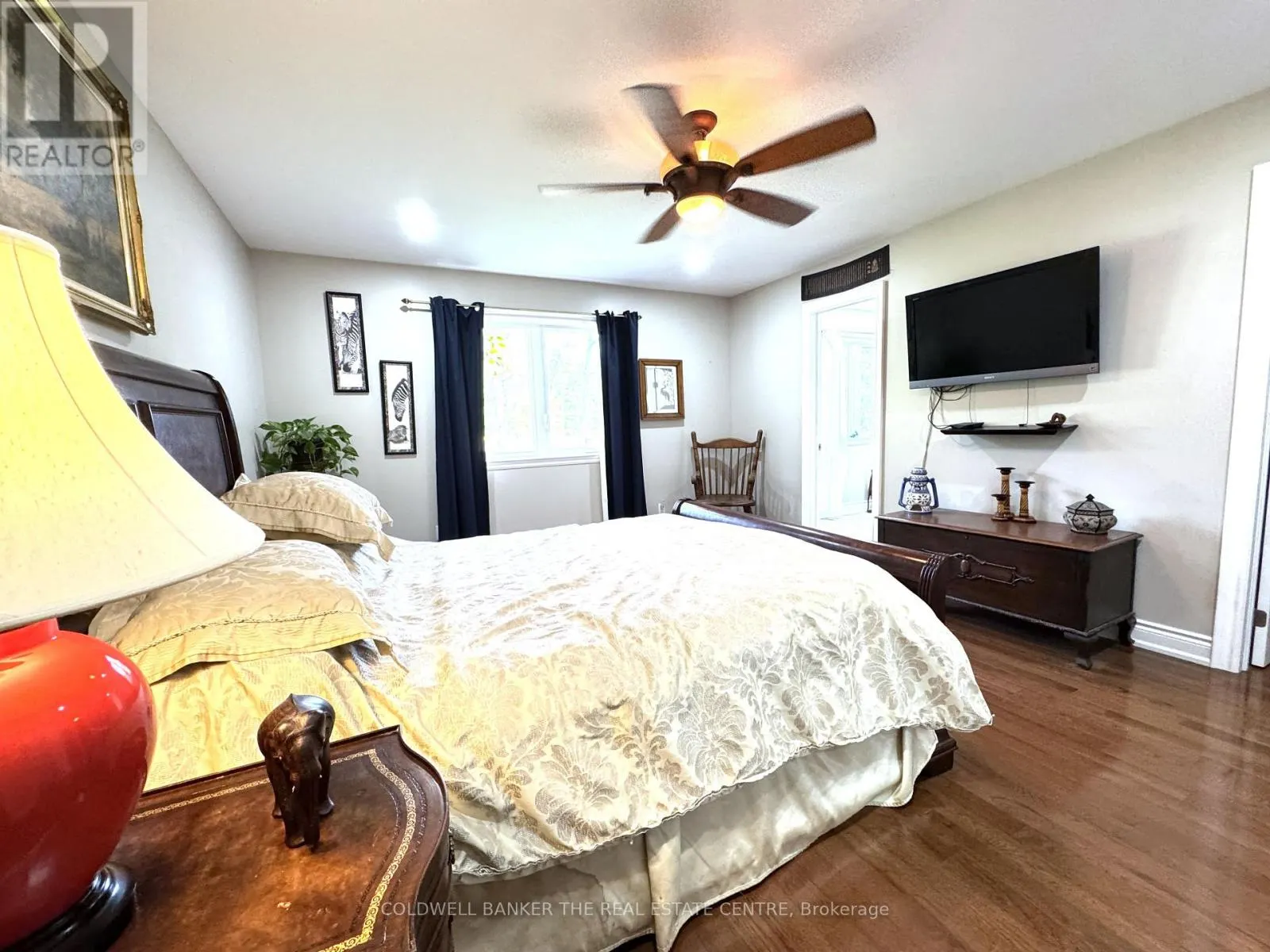 44 IRIS DRIVE