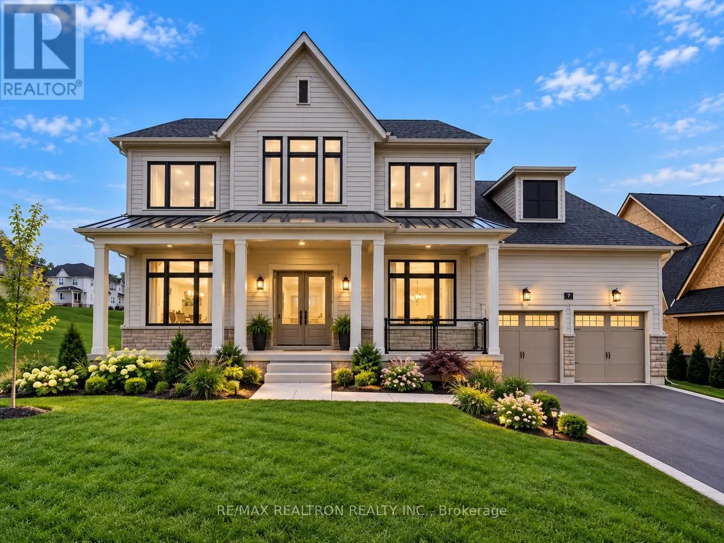 46 PEARSALL PLACE