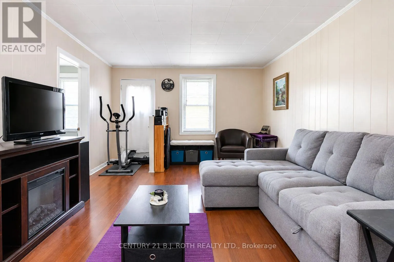 381 FOREST AVENUE S