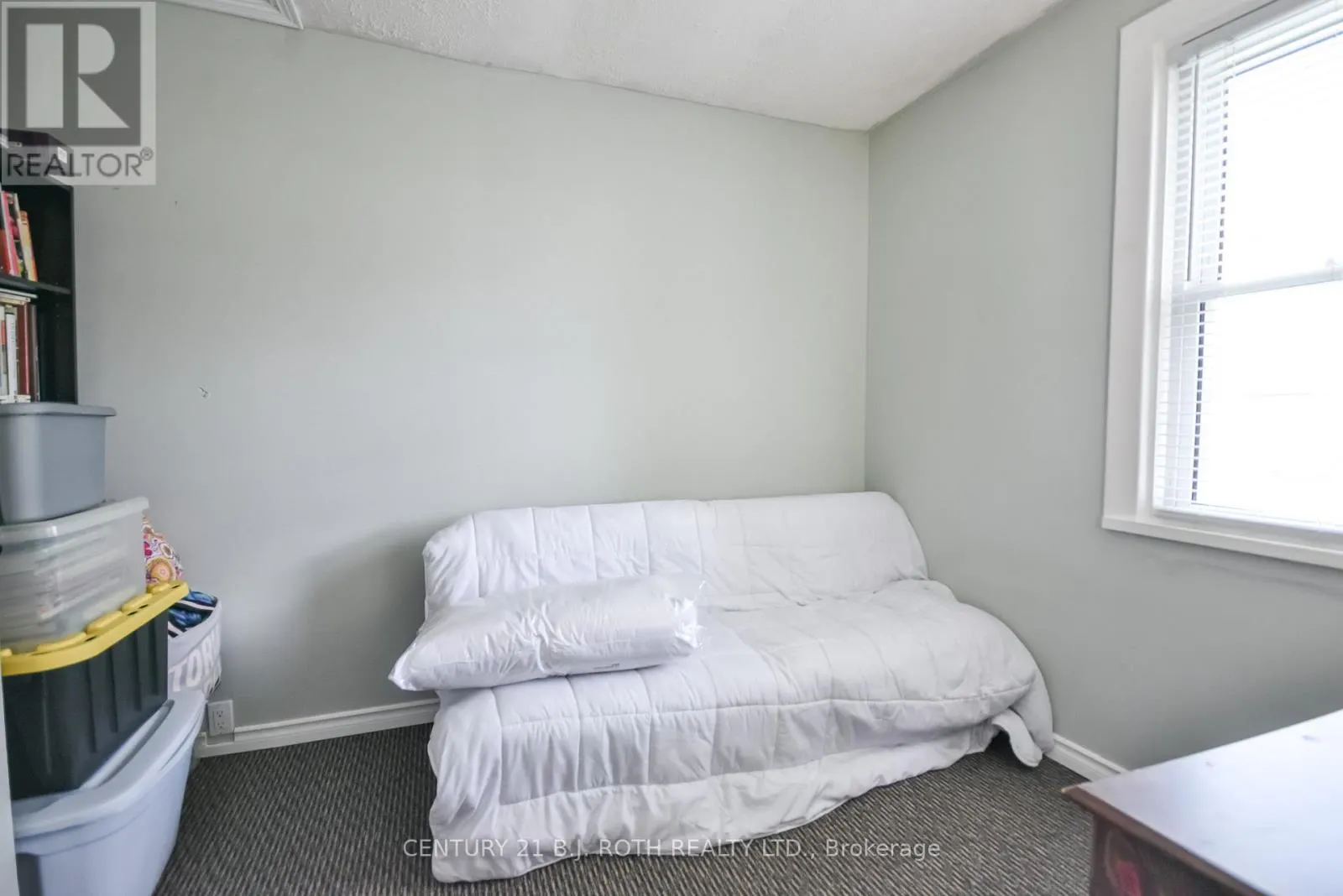 381 FOREST AVENUE S