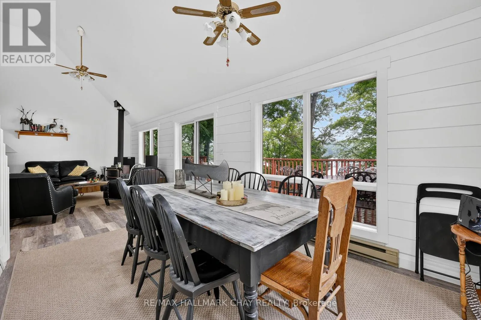 176 FARLAIN LAKE ROAD E