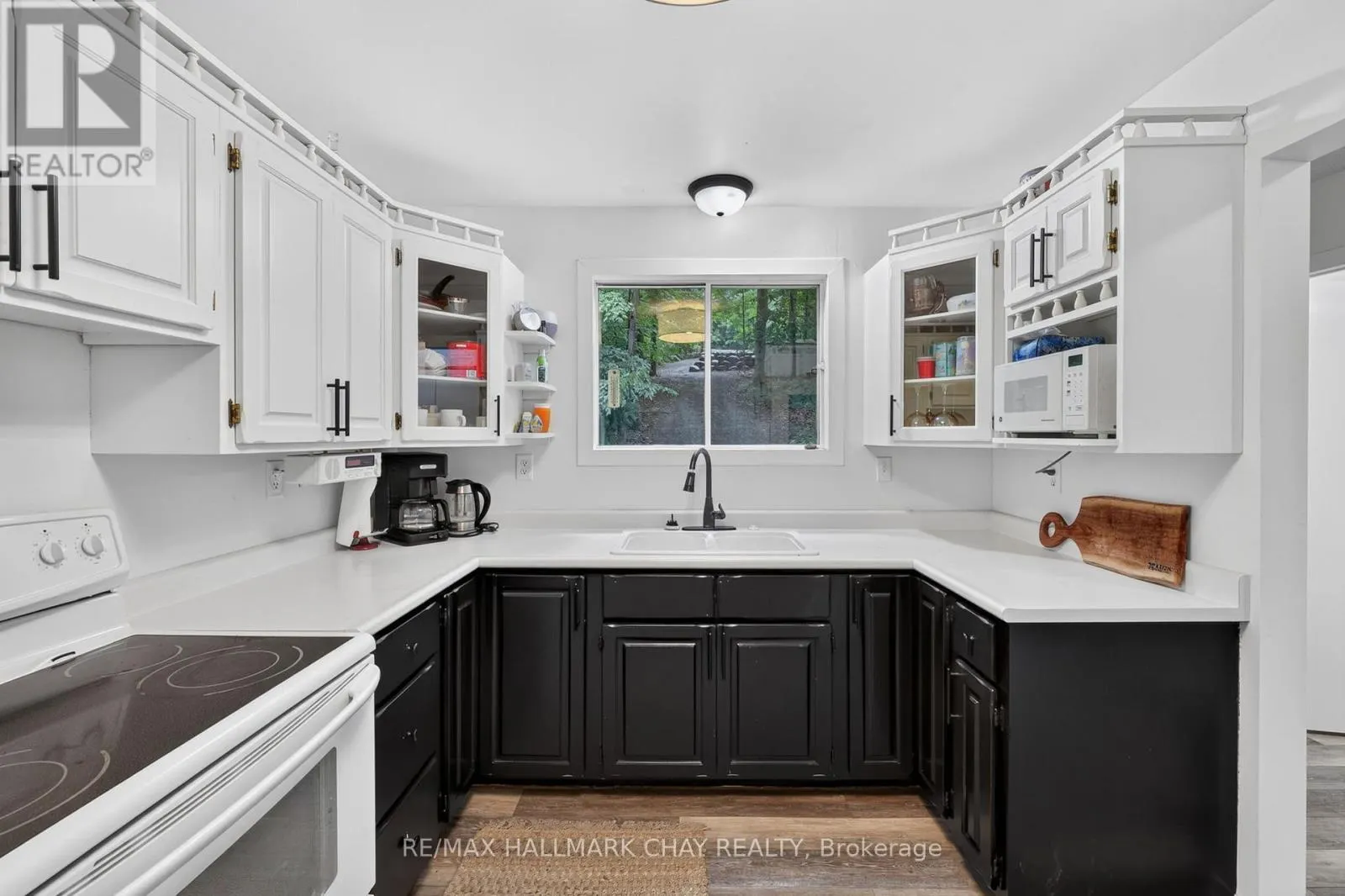176 FARLAIN LAKE ROAD E