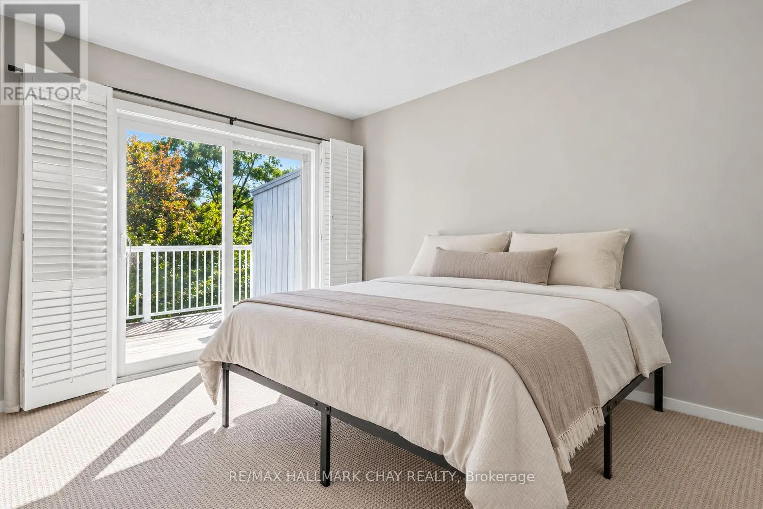53 - 19 DAWSON DRIVE
