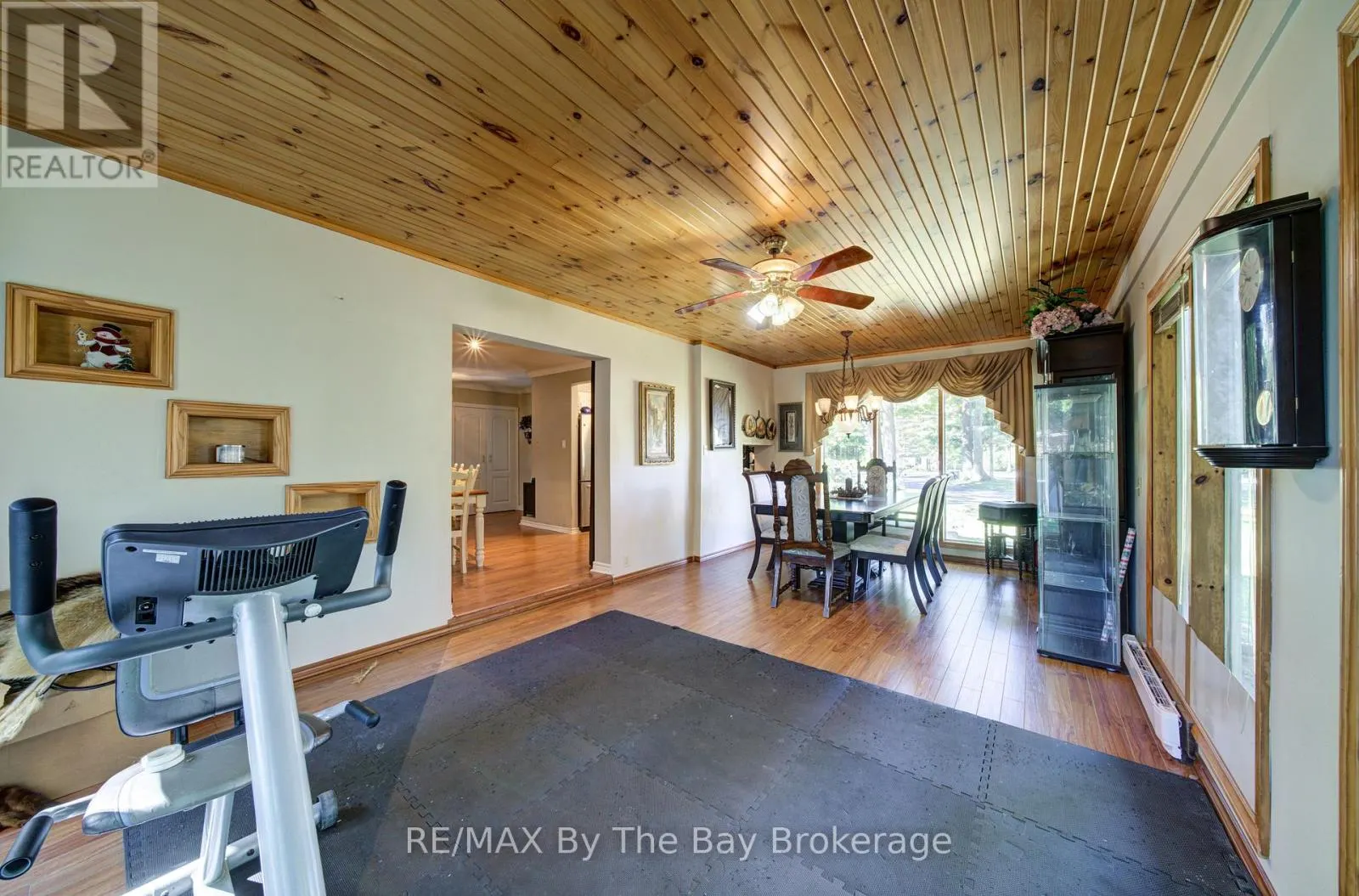 1693 RIVER ROAD W
